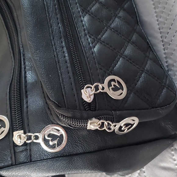 purse - Picture 3 of 4